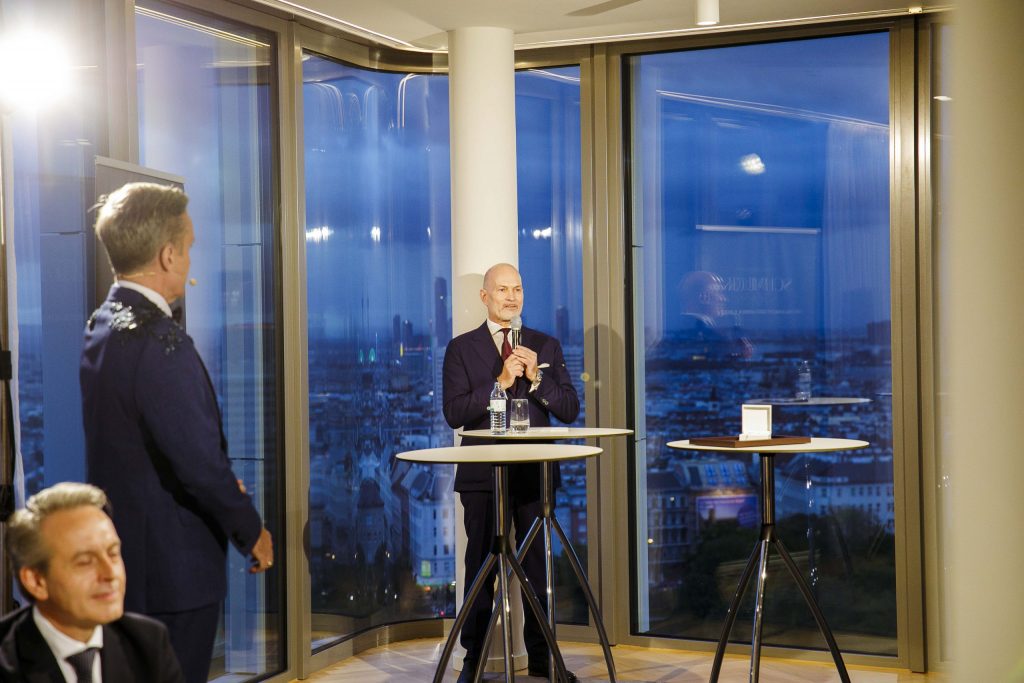 diesner_101020_10_Schmuckstars-Gala_022-scaled