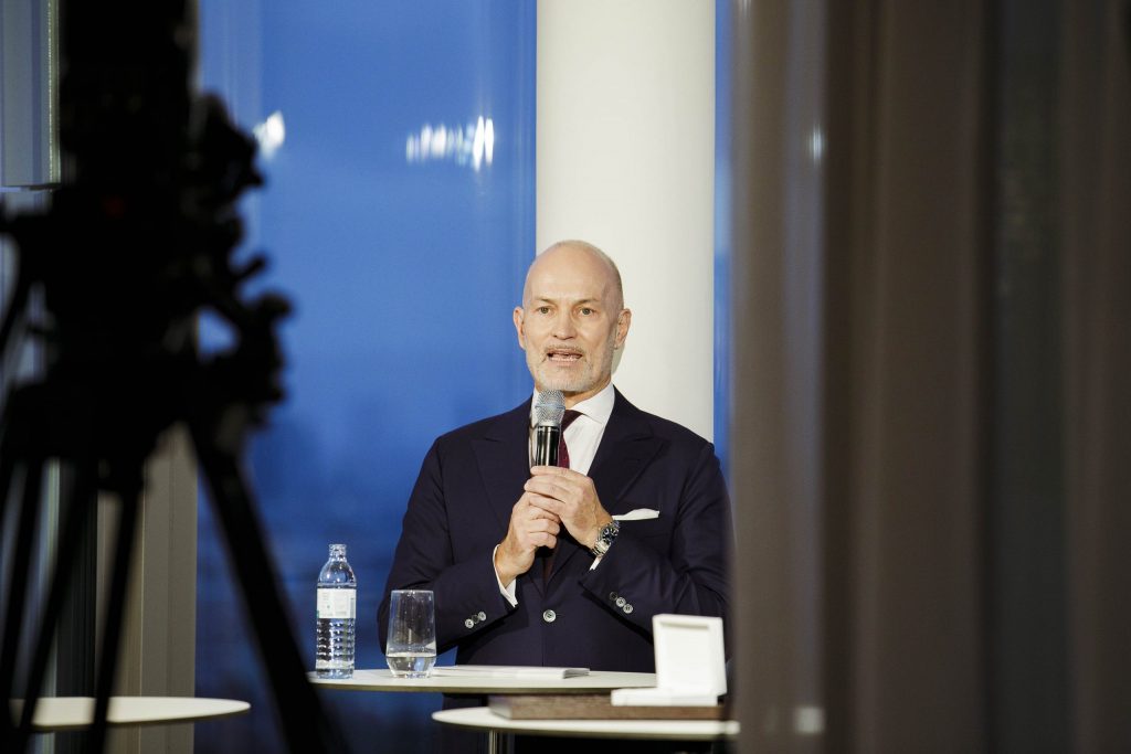 diesner_101020_10_Schmuckstars-Gala_023-scaled